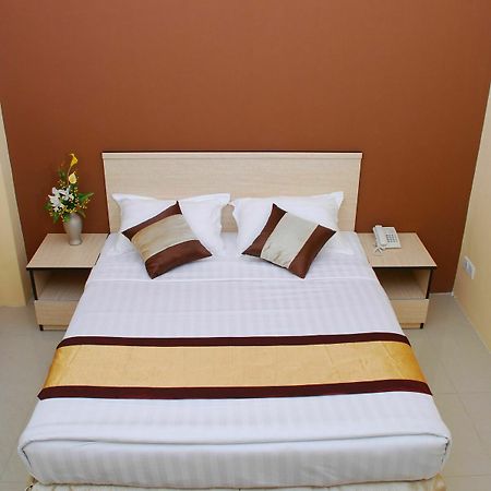 יאנגון Hotel 72 מראה חיצוני תמונה