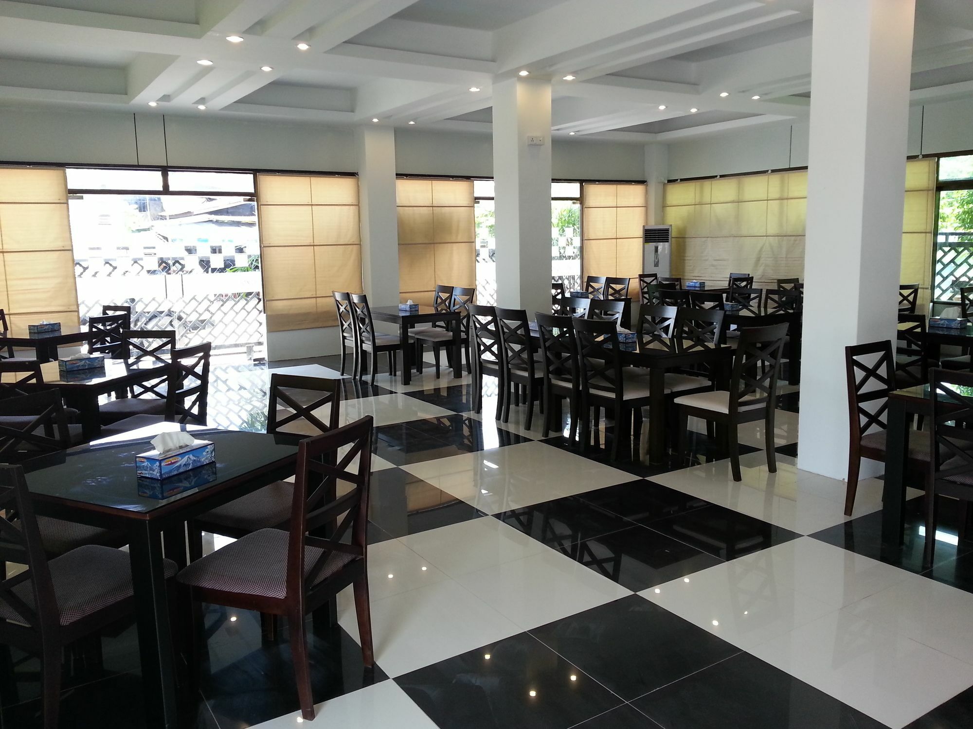יאנגון Hotel 72 מראה חיצוני תמונה