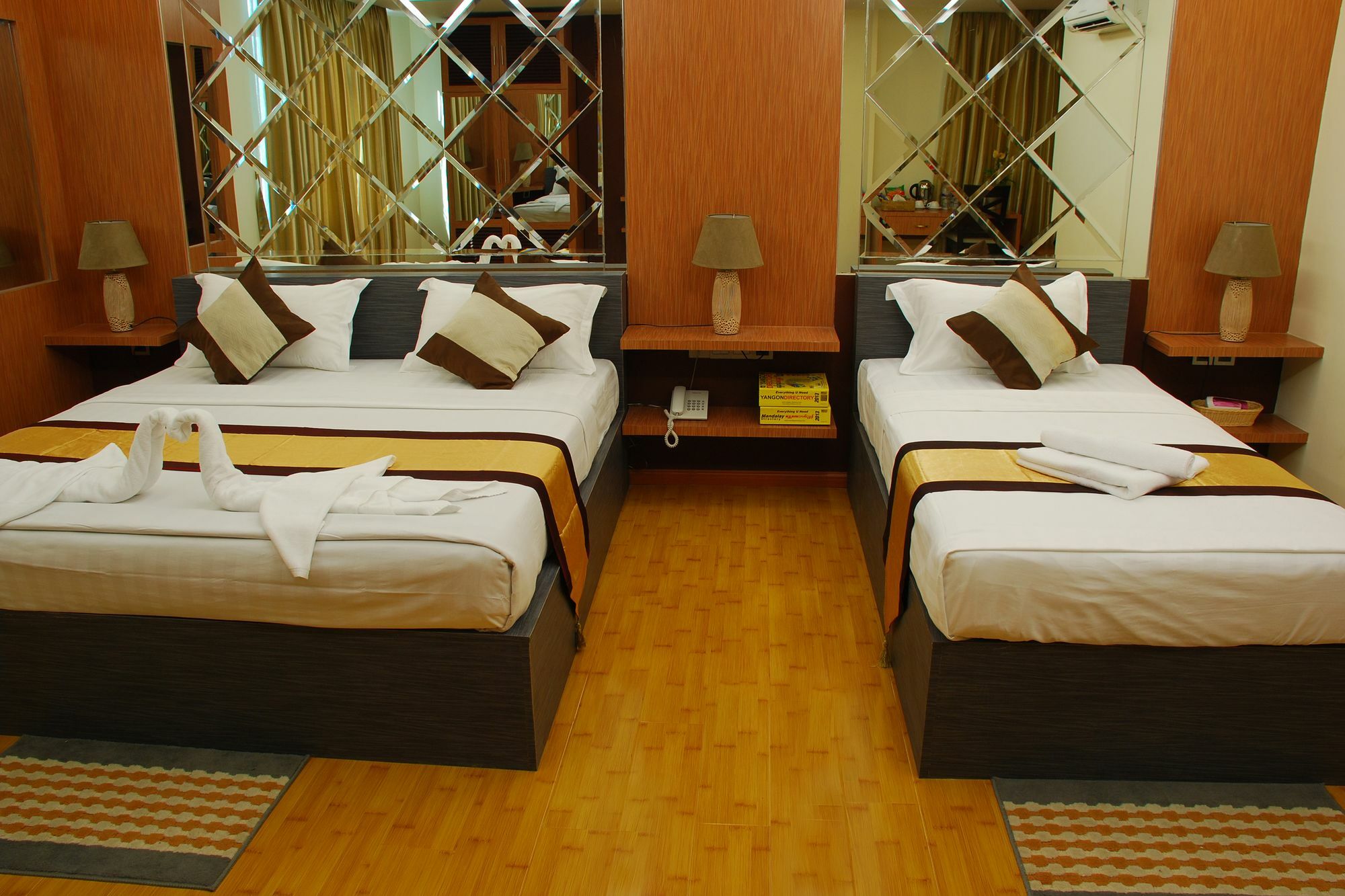 יאנגון Hotel 72 מראה חיצוני תמונה